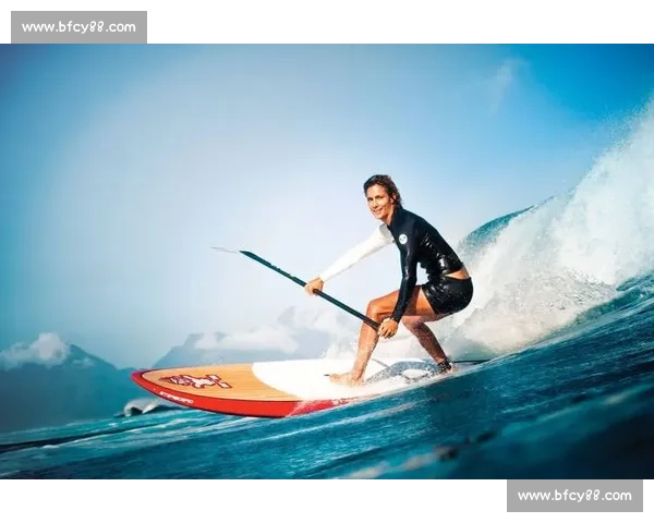 极限海浪体验:冲浪运动带来的激情与自由探索之旅 极限海浪体验:冲浪运动带来的激情与自由探索之旅